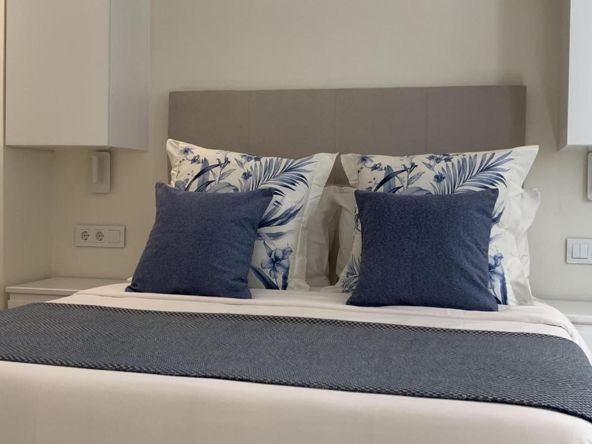 Sitges Spaces Oasis Suites- 4 Bedroom, 4 Ensuite Bathrooms, Terrace, Pool, Sitges Centre מראה חיצוני תמונה