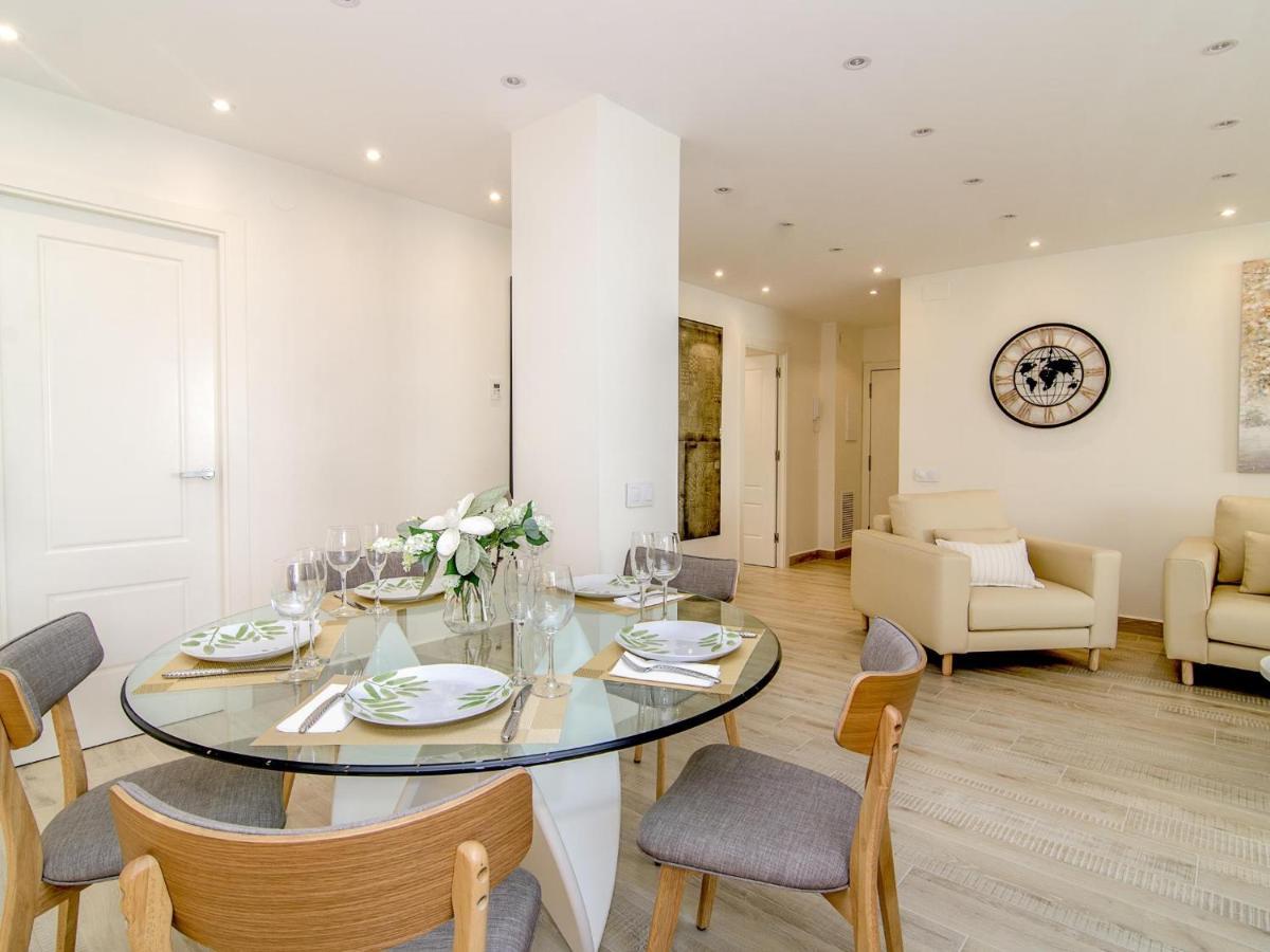Sitges Spaces Oasis Suites- 4 Bedroom, 4 Ensuite Bathrooms, Terrace, Pool, Sitges Centre מראה חיצוני תמונה