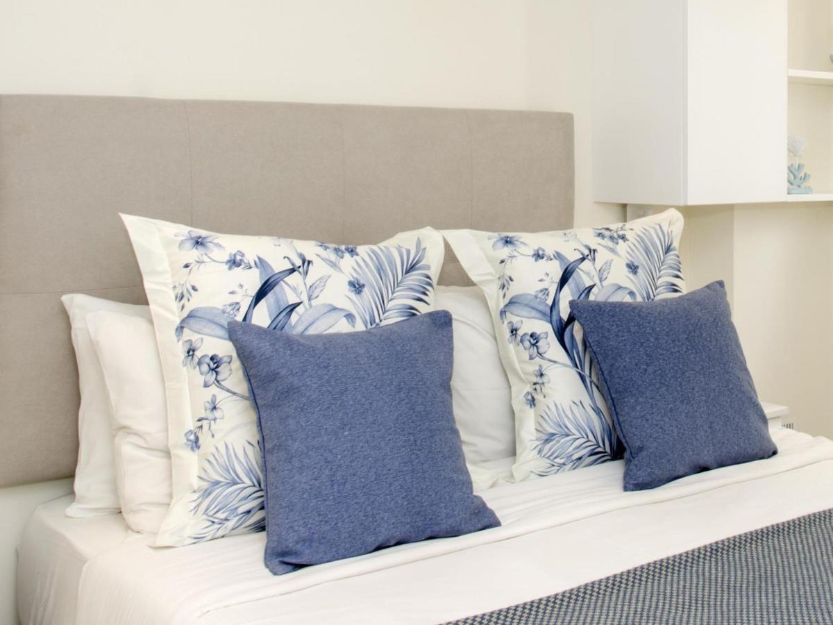 Sitges Spaces Oasis Suites- 4 Bedroom, 4 Ensuite Bathrooms, Terrace, Pool, Sitges Centre מראה חיצוני תמונה
