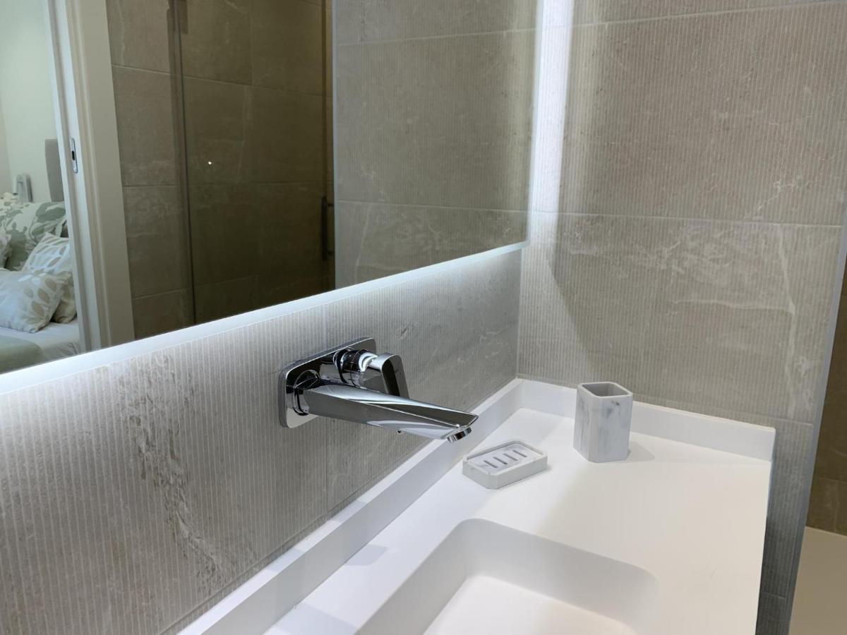 Sitges Spaces Oasis Suites- 4 Bedroom, 4 Ensuite Bathrooms, Terrace, Pool, Sitges Centre מראה חיצוני תמונה