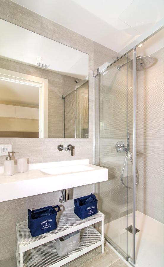Sitges Spaces Oasis Suites- 4 Bedroom, 4 Ensuite Bathrooms, Terrace, Pool, Sitges Centre מראה חיצוני תמונה
