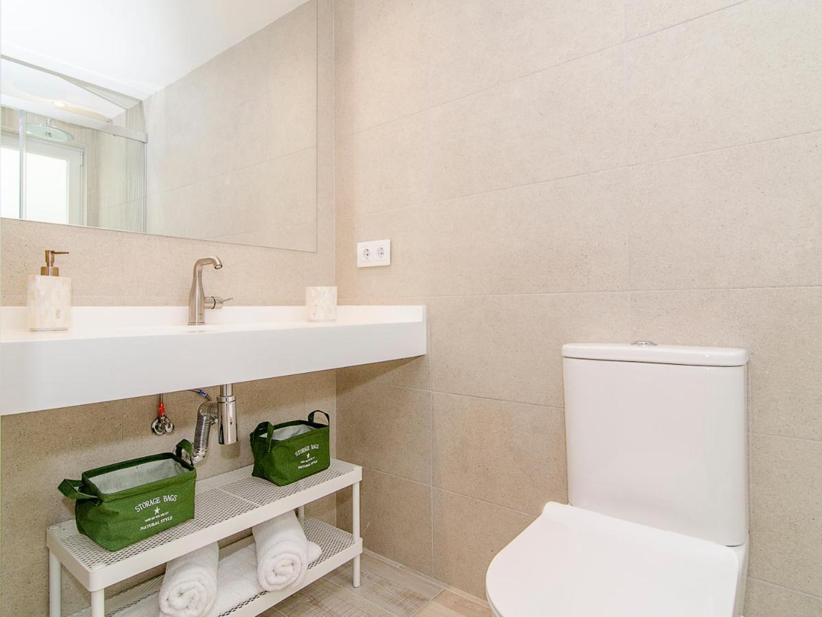Sitges Spaces Oasis Suites- 4 Bedroom, 4 Ensuite Bathrooms, Terrace, Pool, Sitges Centre מראה חיצוני תמונה